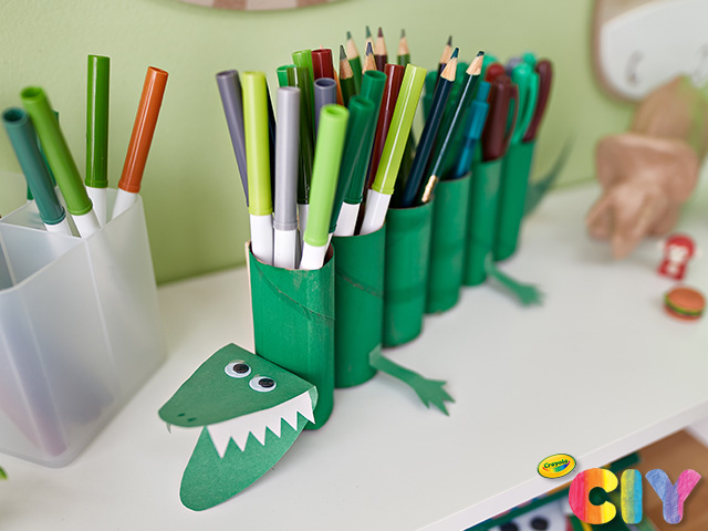 Alligator DIY Desk Organizer, Crafts