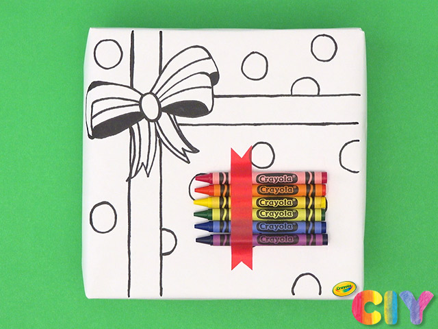 Crayon-Wrapping-Paper_Step-04