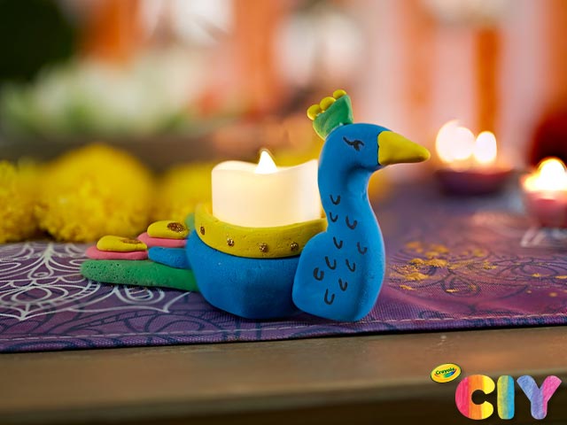 Diwali-Peacock-Diya-Crayola-CIY_Visual-Step-outs_Visual-Step-09