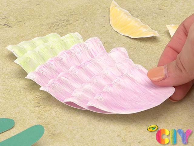 Mermaid Paper Plate Craft, Crafts, , Crayola CIY, DIY Crafts  for Kids and Adults
