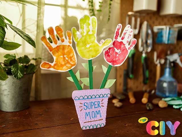 Mothers-Day-Handprint-Flowers_Step-14
