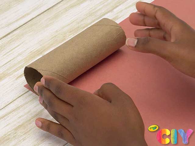 Paper-Towel-Roll-Eagle-Crayola-CIY_Visual-Step-2