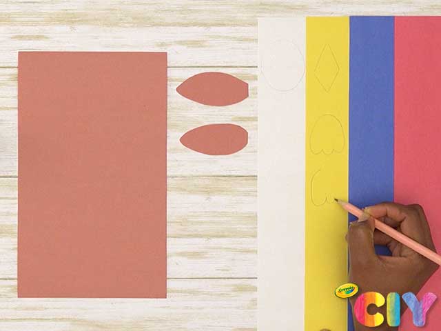 Paper-Towel-Roll-Eagle-Crayola-CIY_Visual-Step-6