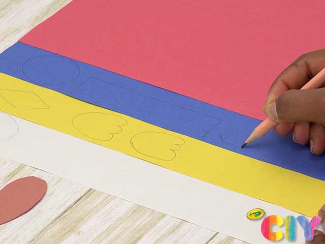 Paper-Towel-Roll-Eagle-Crayola-CIY_Visual-Step-7