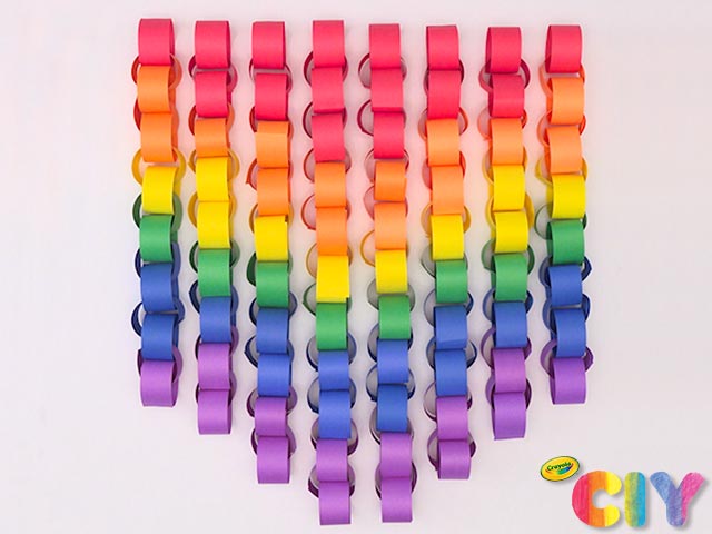 Rainbow-Paper-Chain-Mural-Crayola-CIY_Visual-Step-4