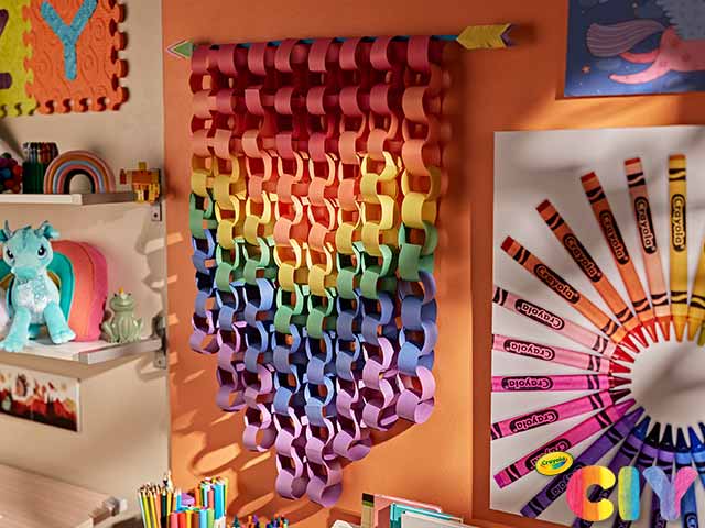 Rainbow-Paper-Chain-Mural-Crayola-CIY_Visual-Step-9