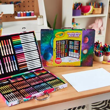 Crayola Inspiration Art Case, 140 Art Supplies, Crayons, Gift for Boys and  Girls