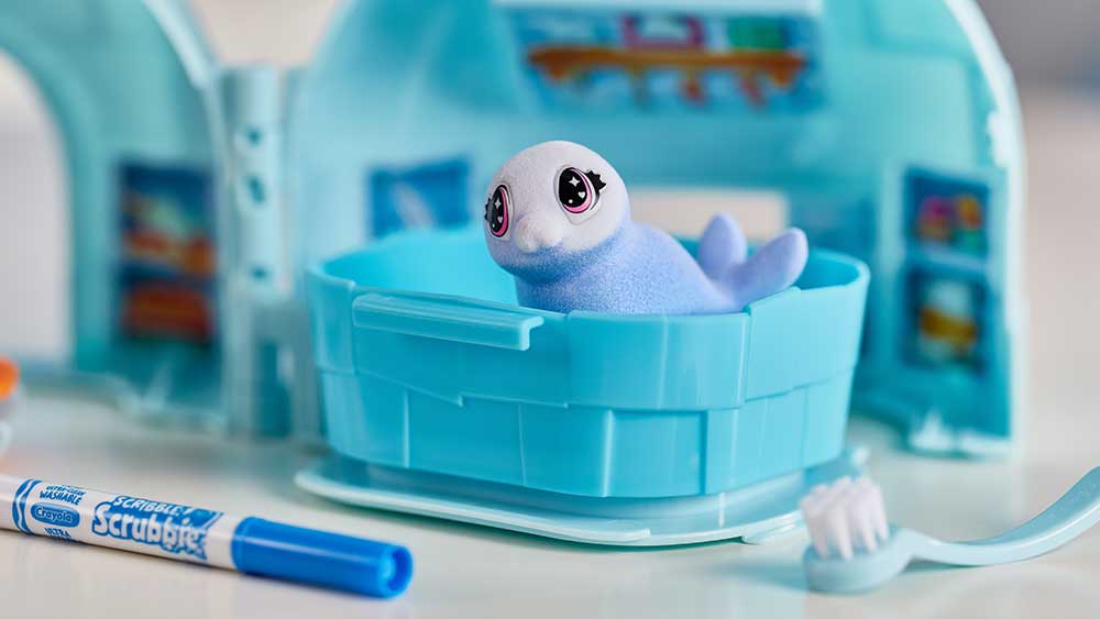 Color-changing seal in Arctic Igloo tub.